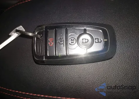 2024 Ford Escape St-Line Select z USA, uszkodzony, nr VIN 1FMCU9NZ2RUB18467